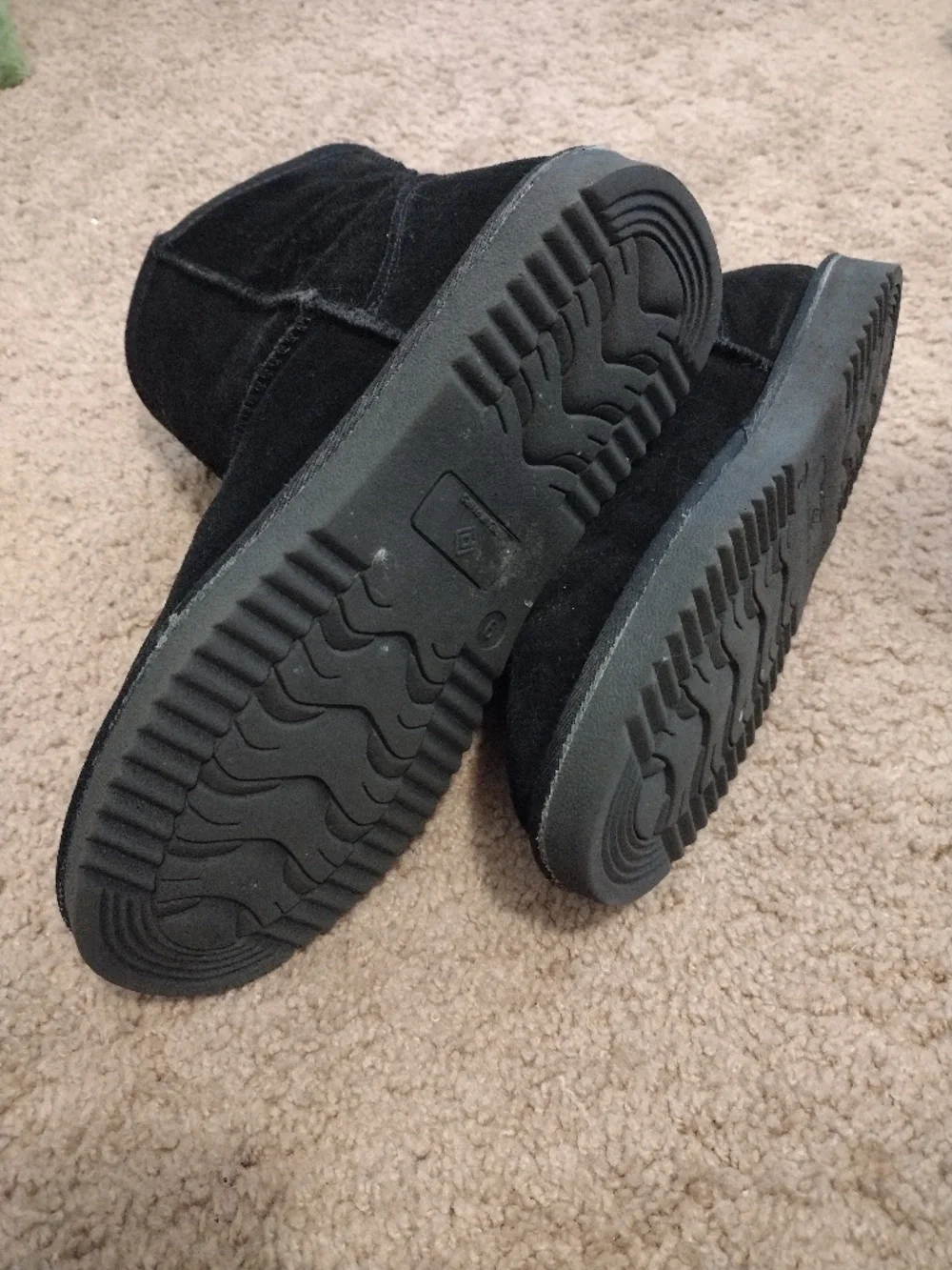 Pull On Black Ugg-Style Boots